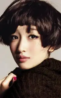 周冬雨图片手机壁纸下载