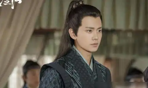 甜蜜来袭,不仅仅有任嘉伦的锦衣,张哲瀚的遇见你同样甜
