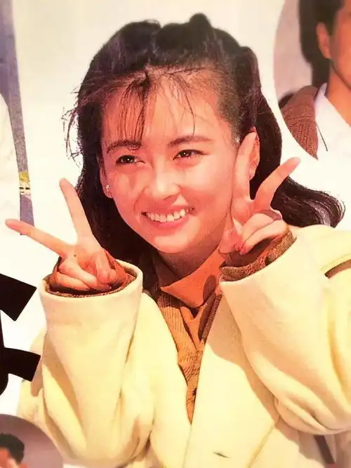 撩得了木村拓哉柏原崇,和龙星凉谈得了恋爱,这个昭和神颜女子让每个女生羡慕
