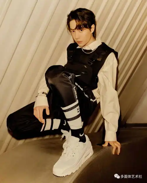 大写的心疼,王一博车辆被私生饭安装追踪器