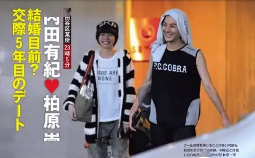 他是世纪末美少年,她帅到掰弯无数小姐姐,相恋10年不婚好一对神仙眷侣