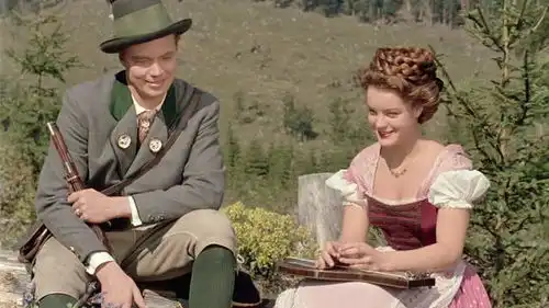 历史上的茜茜公主为什么痴迷美容和瘦身她能掌控的只有她自己