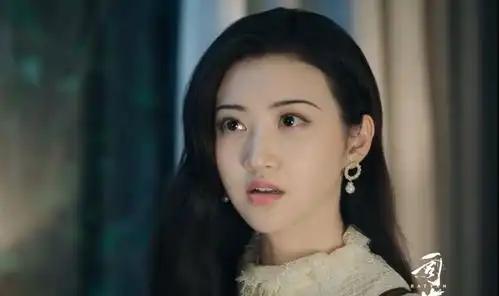 司藤秦放真实身份和原著有出入不是白英孩子,而是一棵树