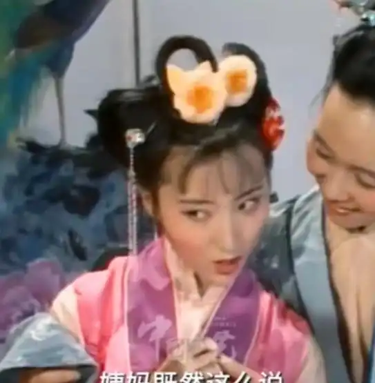 87红楼梦三大主演试戏,陈晓旭头顶煎鸡蛋,张莉满头红花
