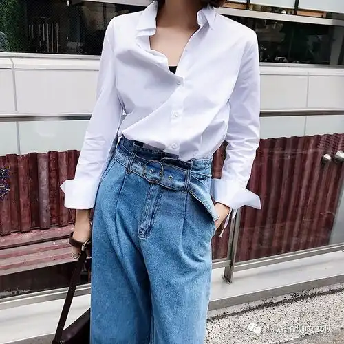 不要低估穿衣讲究的女人纯色衬衫撩人大法好