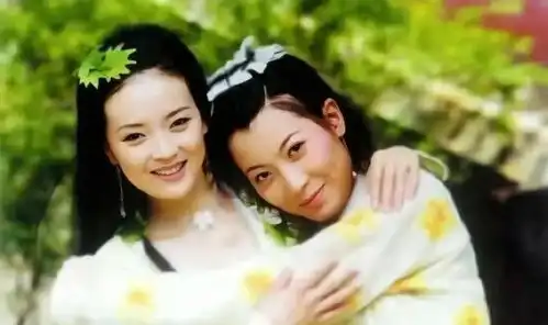 49岁王艳复出拍戏带货,富豪老公欠下巨债,年近50重出江湖
