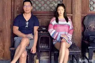 张雨绮透视装出席活动,陈坤全程护送助理眼神亮了