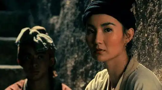 54岁张曼玉近照曝光,身材纤细魅力不减当年