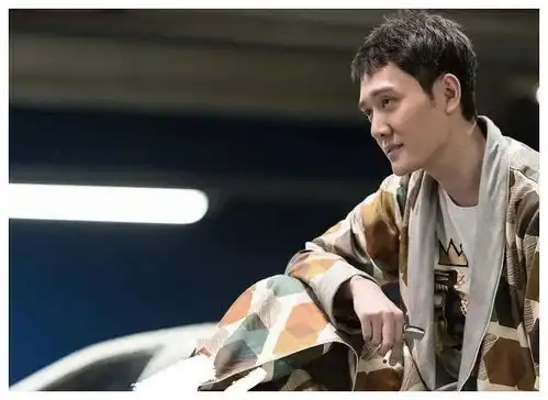 飞驰人生2养子张飞,直接挂断张弛电话,揭露巨大阴谋
