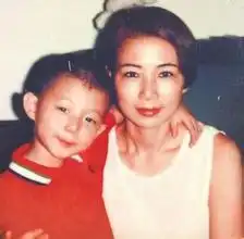 霍尊女友陈露个人资料微博地址霍尊母亲仲小萍是谁2
