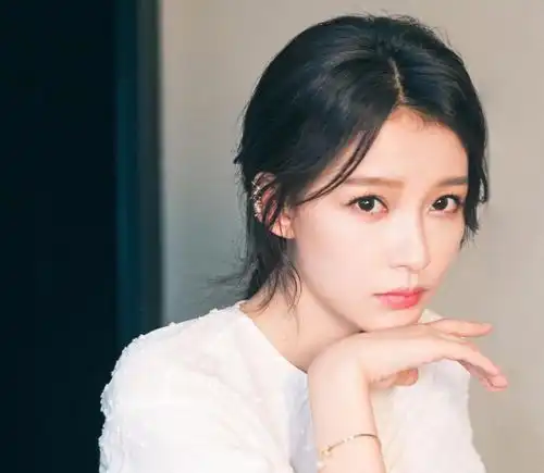 孙怡首谈没办婚礼的原因,原来她和董子健的感情可以这么纯粹
