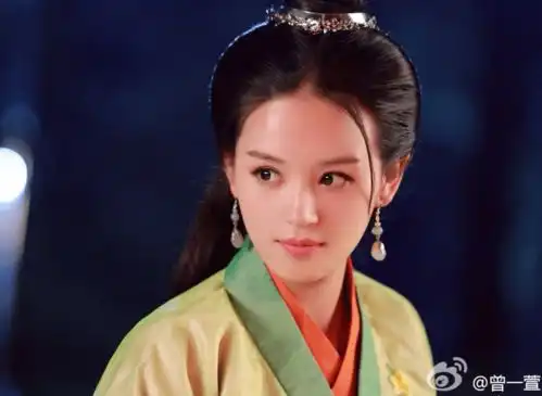 陈小纭闺蜜,二度合作过周迅,她还是上阳赋里章子怡的表妹