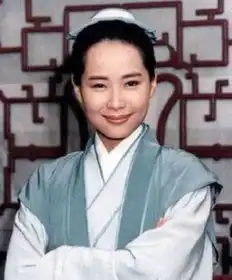 古装剧中女扮男装的明星,叶童珠玉在前,而她更胜前辈一筹