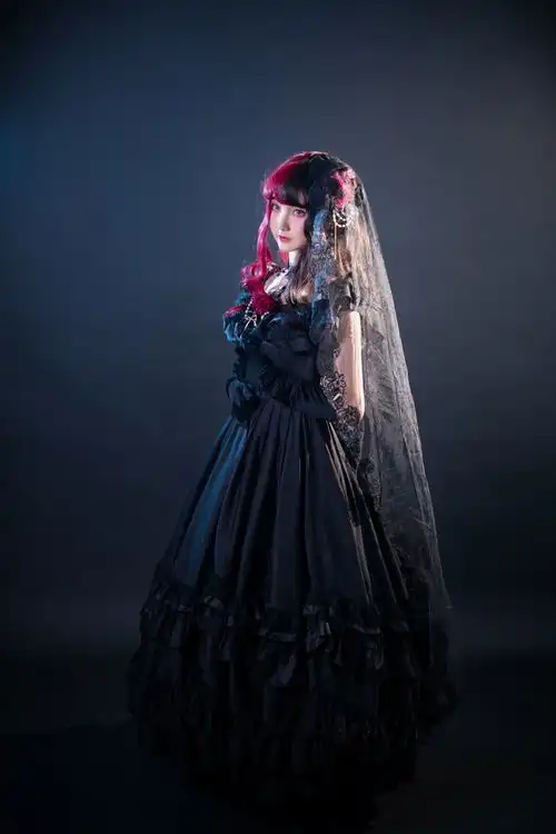 lolita上新安魂曲
