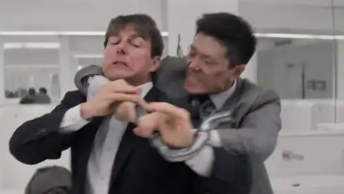 碟中谍6全面瓦解高燃正片片段飙车肉搏高跳低开观众吓到左躲右闪