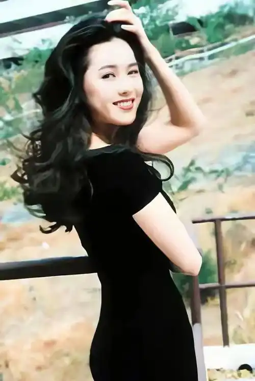 还是忘不了蜜桃成熟时的经典片段
