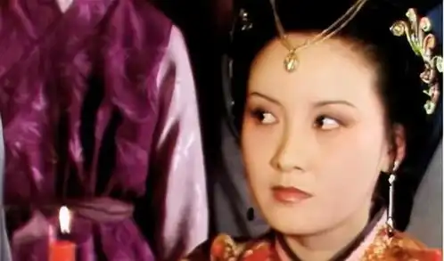 红楼梦通房丫头的尴尬,看王熙凤怎么说平儿就明白了