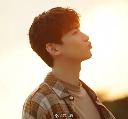 白敬亭叫老公不回叫老婆直接拉黑,网友在拉黑的边缘疯狂试探