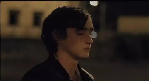 伍脊六兽佳片有约幸福的拉扎罗一种纯洁胜过千万种幸福
