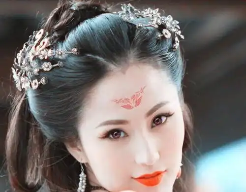 武则天怀孕时,见姐姐从皇帝的房间出来,嫉妒着道你这是找死
