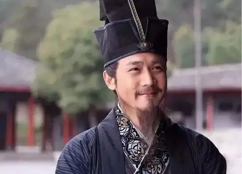 同写庐山当李白的妙笔生花,遇上苏轼的盖世才华,谁更胜一筹
