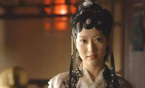 9年前我给你做配,7年后你给我做配,阚清子的翻身仗打的不错
