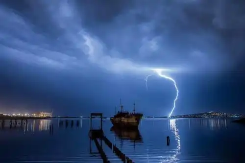 二十四节气丨今日夏至,万物向阳,夏日悠长
