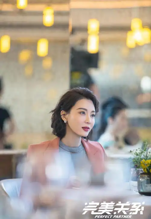 她是第一御姐颠倒众生,但却只想做一个演员
