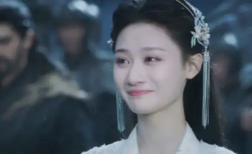 如果牺牲戏有段位,青葵青铜,小兰花黄金,小枫不愧是王者