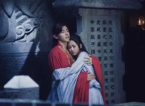 邓伦火锅店放她成名作,暴露恋情,网友恭喜坐等公开
