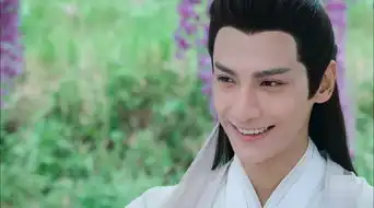罗云熙最帅古装润玉是窗前的明月光,余琰是心口的朱砂痣,他是
