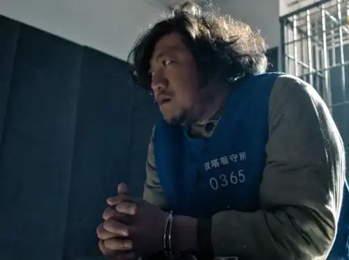 同一个人,演完理想之城再演双探,换个造型愣是没看出来