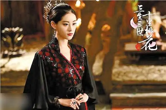 从多年的闺蜜肖雨雨解约来看,才知道原来杨幂捧人最看重的是这个
