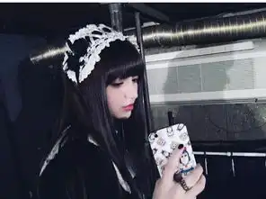 日本的洛丽塔美少女,凭借自己打造漫画眼成新晋宅男女神
