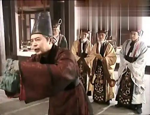 大明宫词民间流传武媚娘将取代李治,群臣要求李治立即废后
