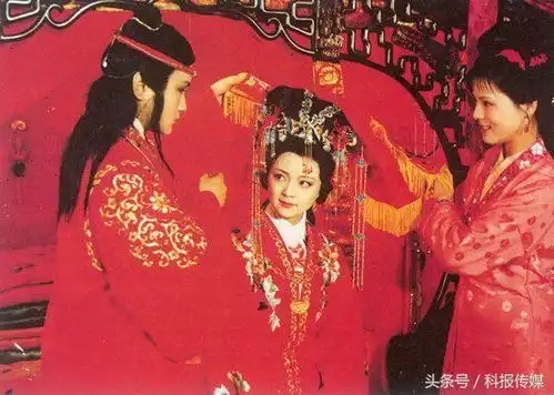 红楼梦还有个甄宝玉如同西游记两个悟空,这要从贾瑞照镜子说起
