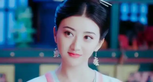 景甜发微博营业,晒出九宫格存货,网友都被美晕了
