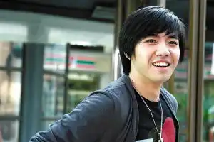 俞灏明过去的我已经回不去了
