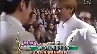 周星驰的初吻是刘德华不,其实他留给了后来的正牌初恋女友
