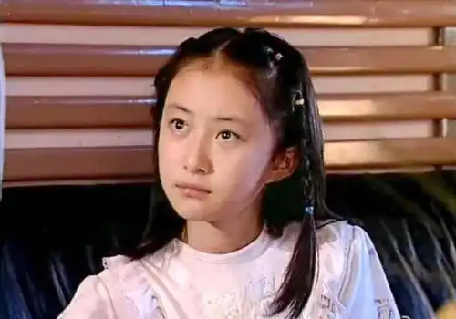 吃老本啃女儿沉迷整容,这些过气女星,为何沦落成这样