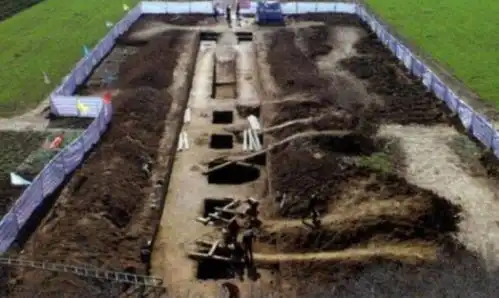 陕西一古墓发现27吨国宝,墓主无人知晓,一老农大喊我知道
