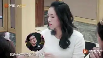 汪峰一家三口甜蜜出街,章子怡全程紧护小腹,终于要迎接二胎