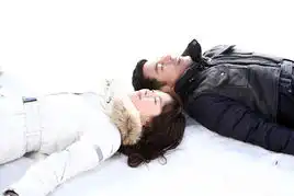 那年冬天曝剧照四主演雪中约会