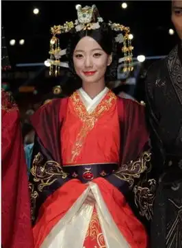 范冰冰武则天造型逆天盘点让人难忘的古装造型
