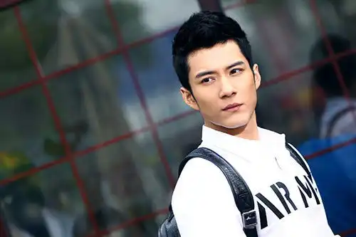 韩东君陪伴是爱情中真正的大好时光
