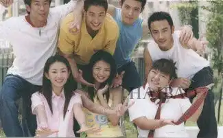 37岁安以轩嫁给百亿富豪