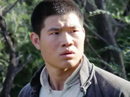 小兵张嘎扮艺妓旧照被翻出网友大呼雷人