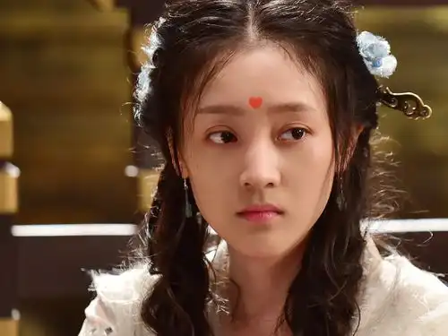 灵魂摆渡黄泉后,何花再演古装女神,搭档小鲜肉引人期待
