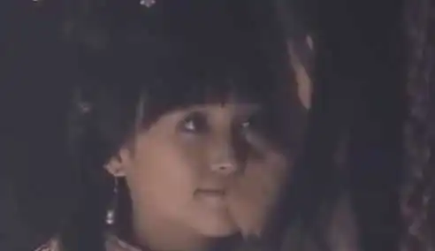 神话吕素死后全剧终,胡歌被曝在剧组喜欢踢金莎屁股
