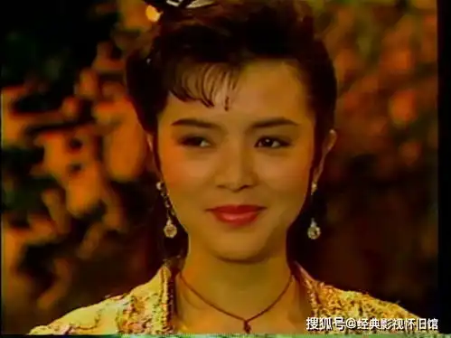 陈玉莲版黄蓉剧照,一人分饰三角的她,有违和感吗
